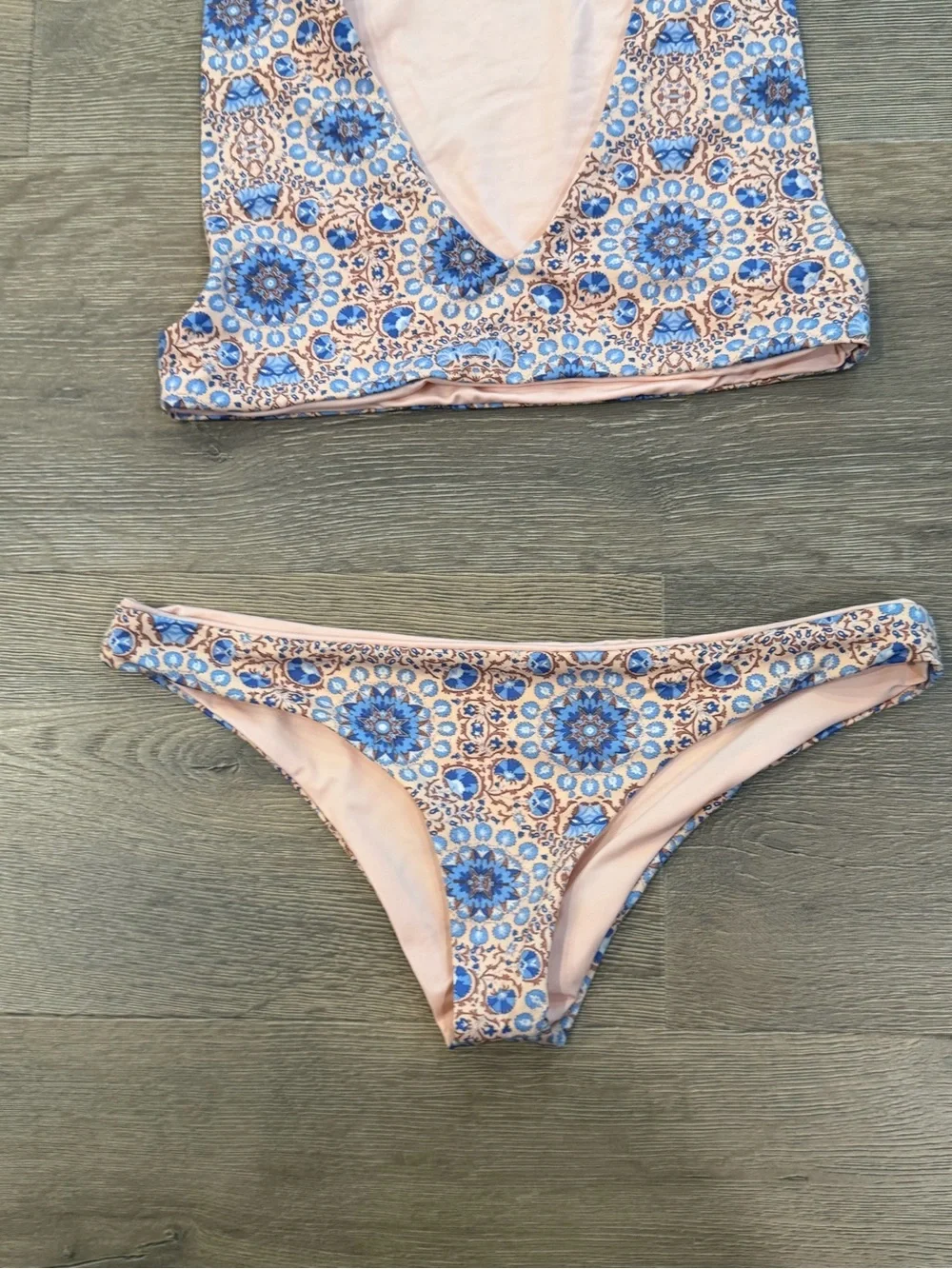 Frankies Bikinis Set Tank Top Women’s Pink Floral Mandala Crop Harley & Bottoms